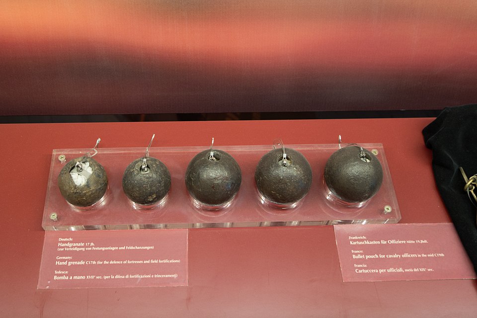 17th-century-granade