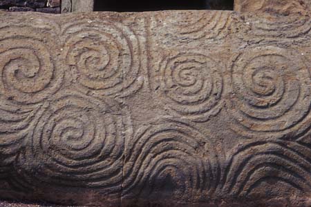 newgrange_triskelion